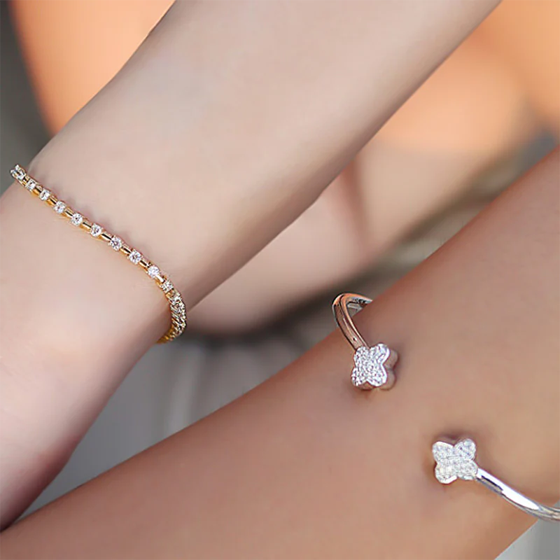 How to choose jewellery based on your skin tone