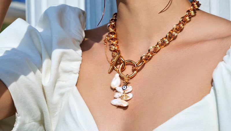 Choosing A Necklace Based on Your Outfit's Neckline
