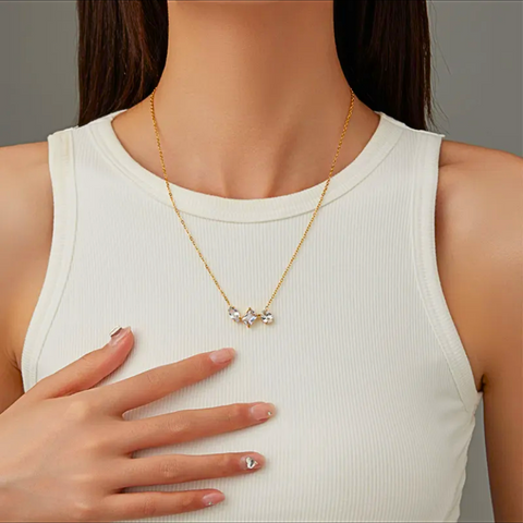 SOLI NECKLACE