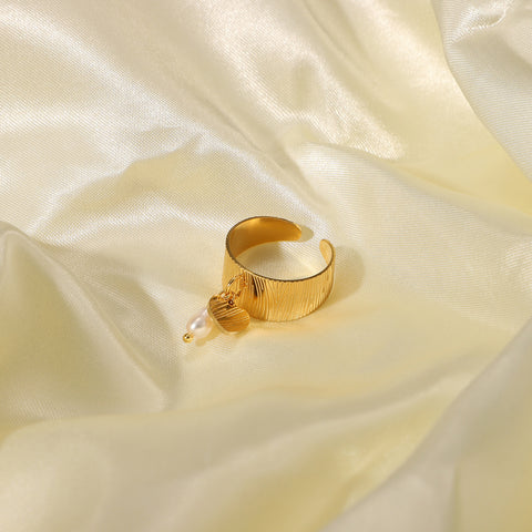 LOVE PEARL RING