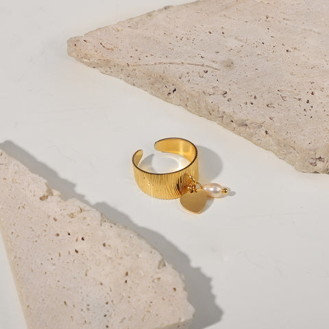 LOVE PEARL RING