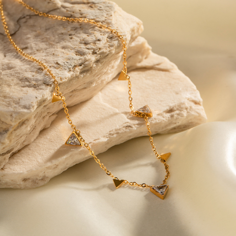 GLORIA CHARM NECKLACE