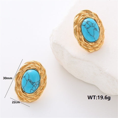 ONAK STUDS