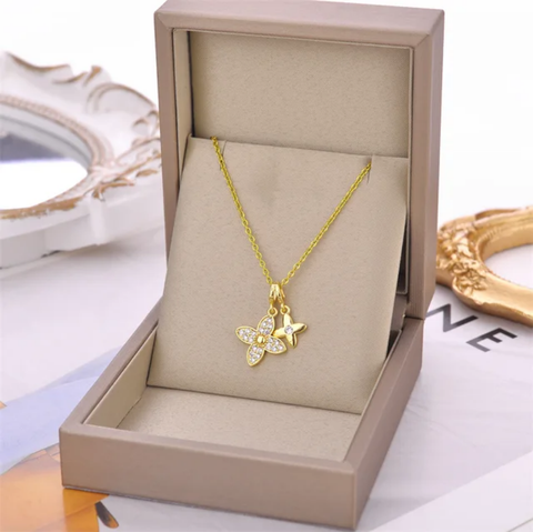 DIAMOR NECKLACE