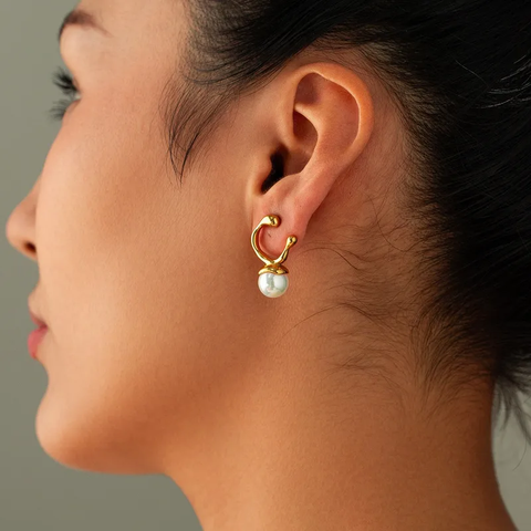 PEARLY EARRINGS