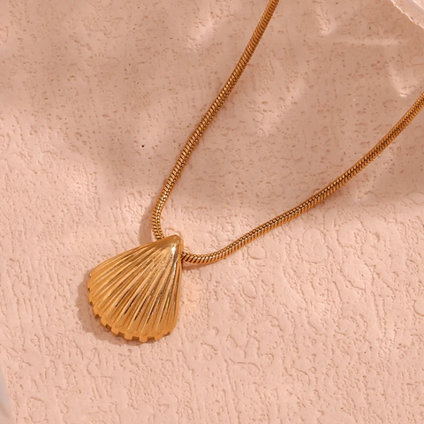 SEA SHELL NECKLACE