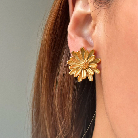 FLORA STUDS
