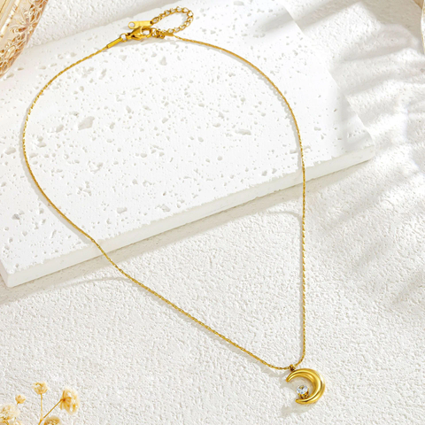 MOSO NECKLACE