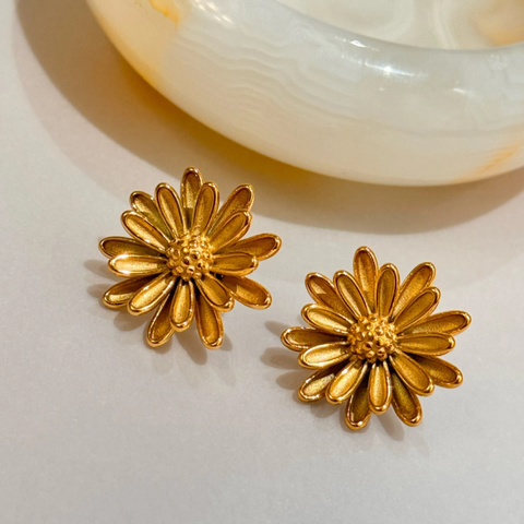FLORA STUDS