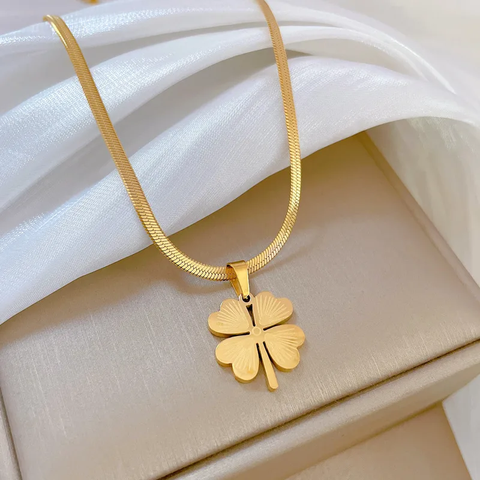 FLORAA NECKLACE