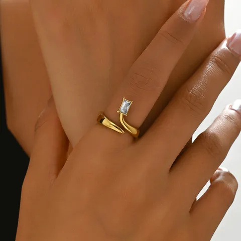 LAVI RING (ADJUSTABLE)