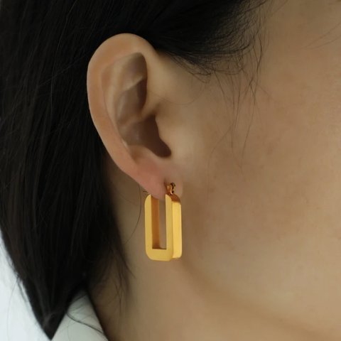 JANVI HOOPS