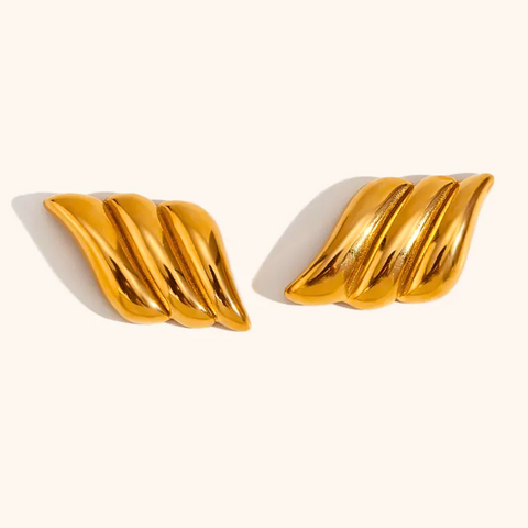 WAVY STUDS