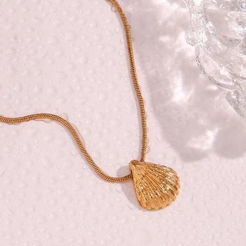 SEA SHELL NECKLACE