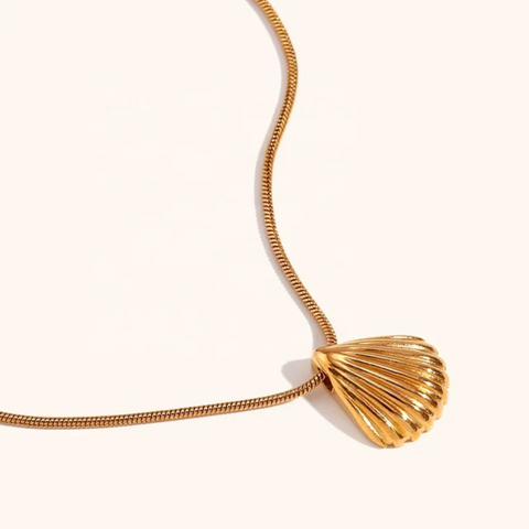 SEA SHELL NECKLACE