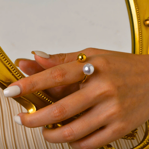 PEARL GOLD ADJUSTABLE RING