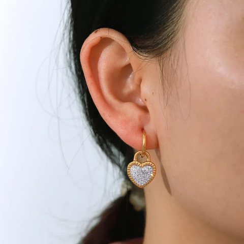SONI HEART EARRING