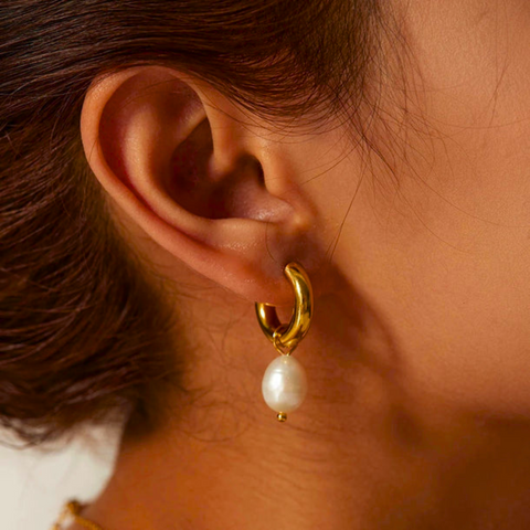 PEARL HOOPS