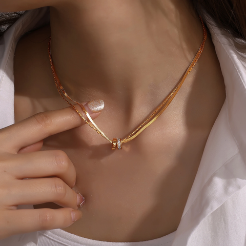 FAZAR NECKLACE